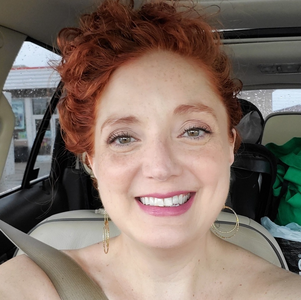 Meet your Posher, Nenia